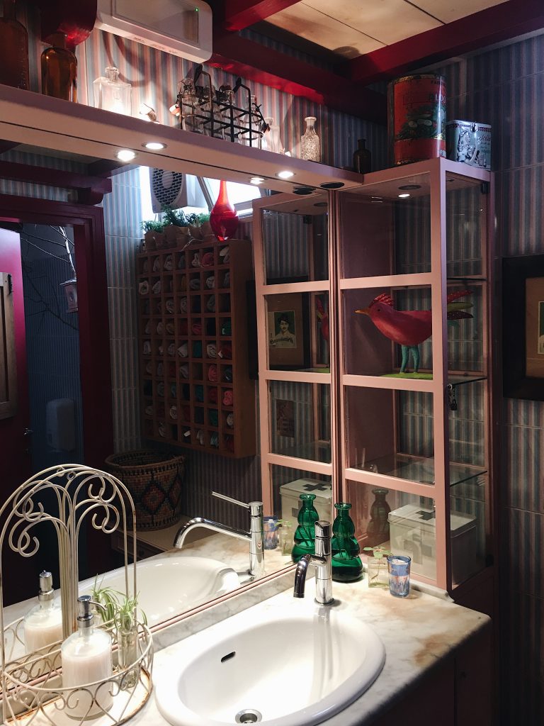 Nato da una costola del ristorante Don Claudio, il Magazzino delle Scope di Jesolo è il posto perfetto per una cucina creativa e rigorosamente stagionale